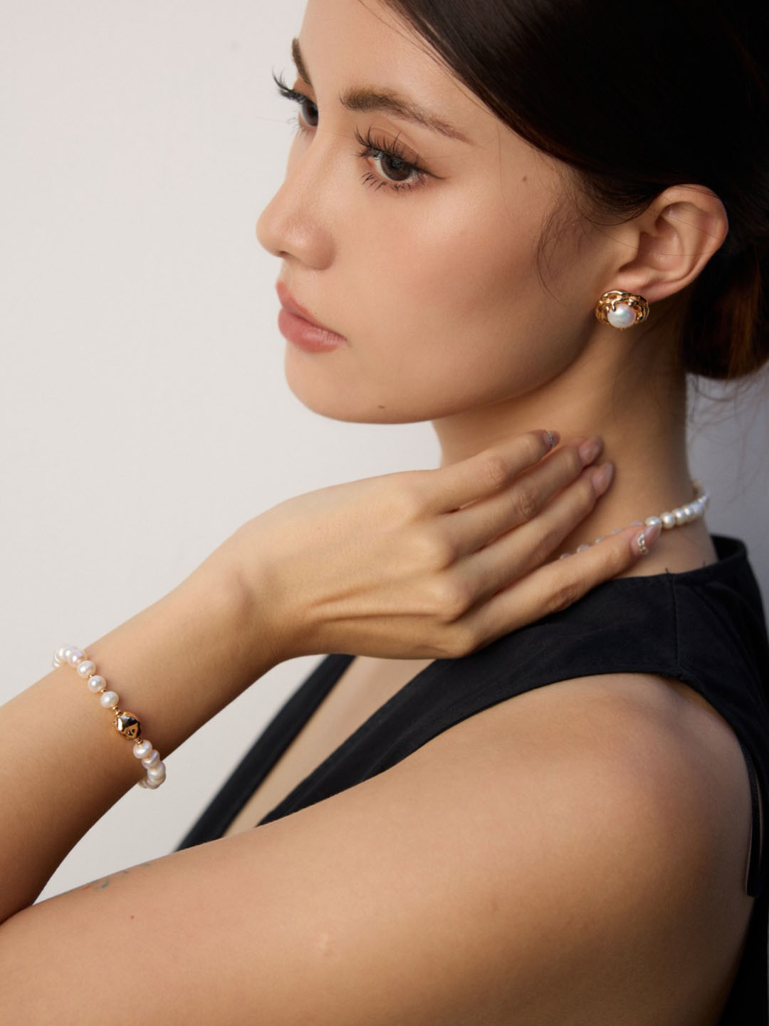 Handcarved Ornate Ripple Pearl Studs Sterling Silver Earrings - Image 6