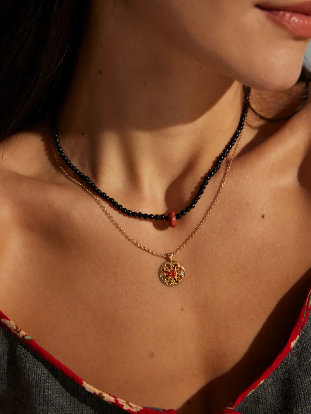 Imperial Pattern CZ Pendant Vintage Gold Necklace - Image 2