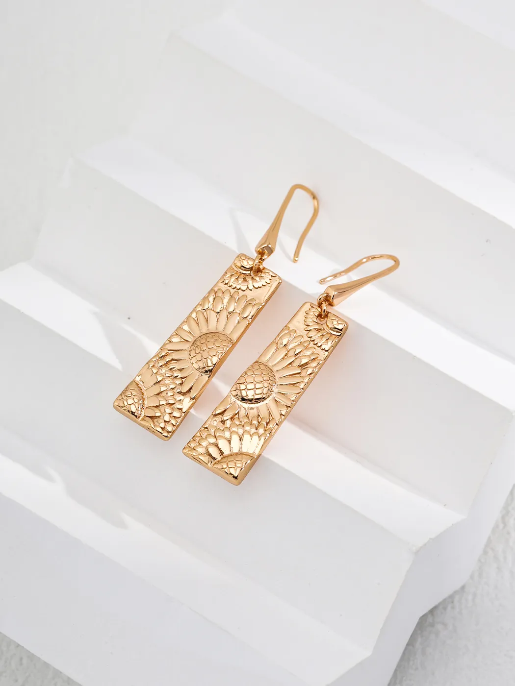 Split Sunflower Drop Studs in Vintage Gold