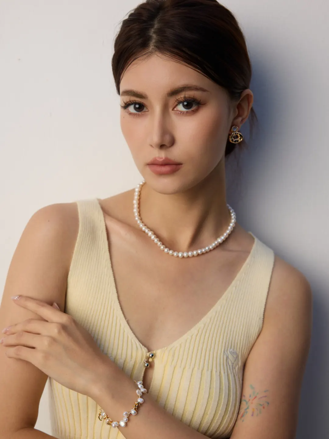 Classic Natural Pearl Necklace - Image 6