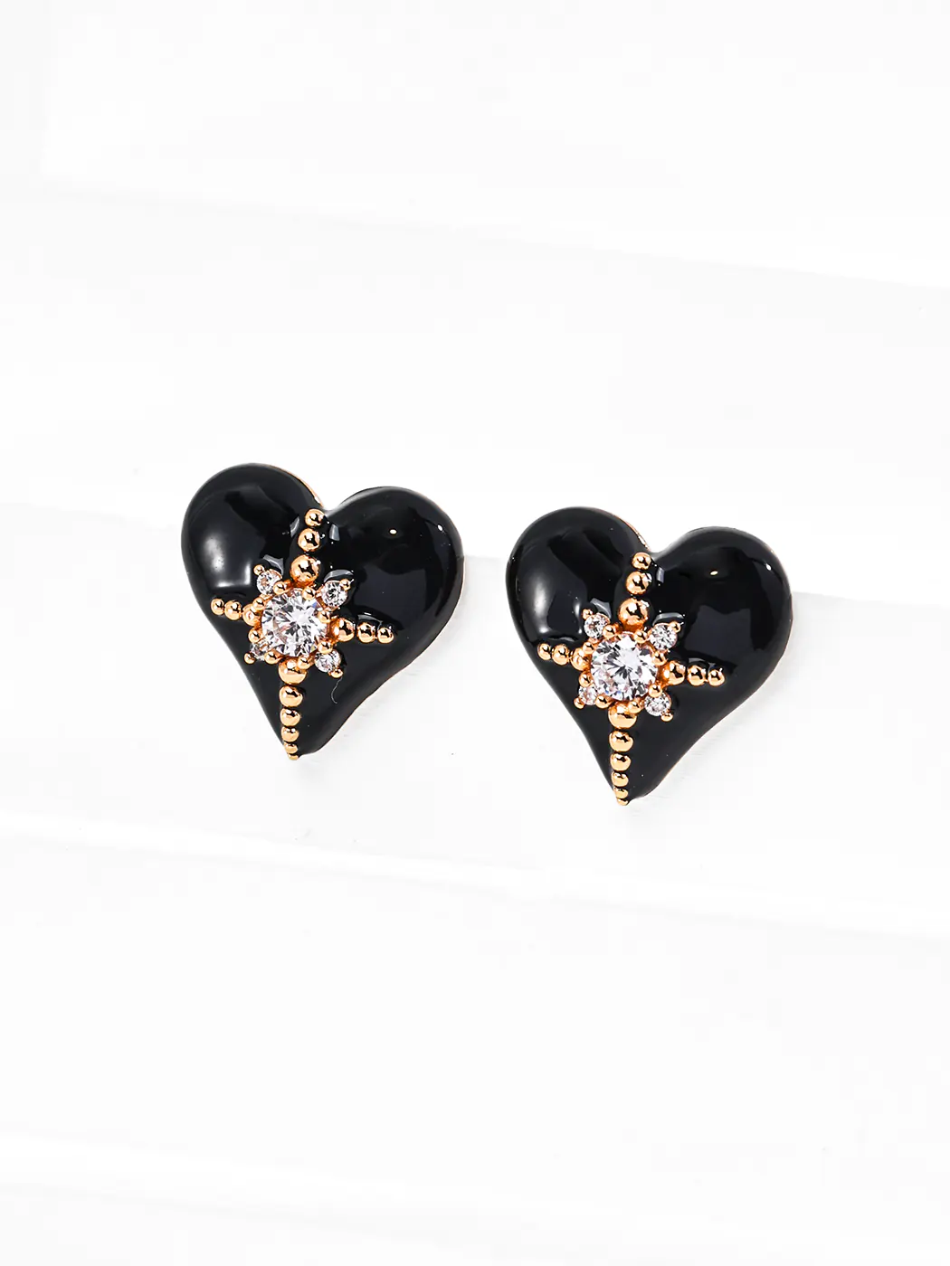 Darkflare Heart Studs with CZ in Sterling Silver