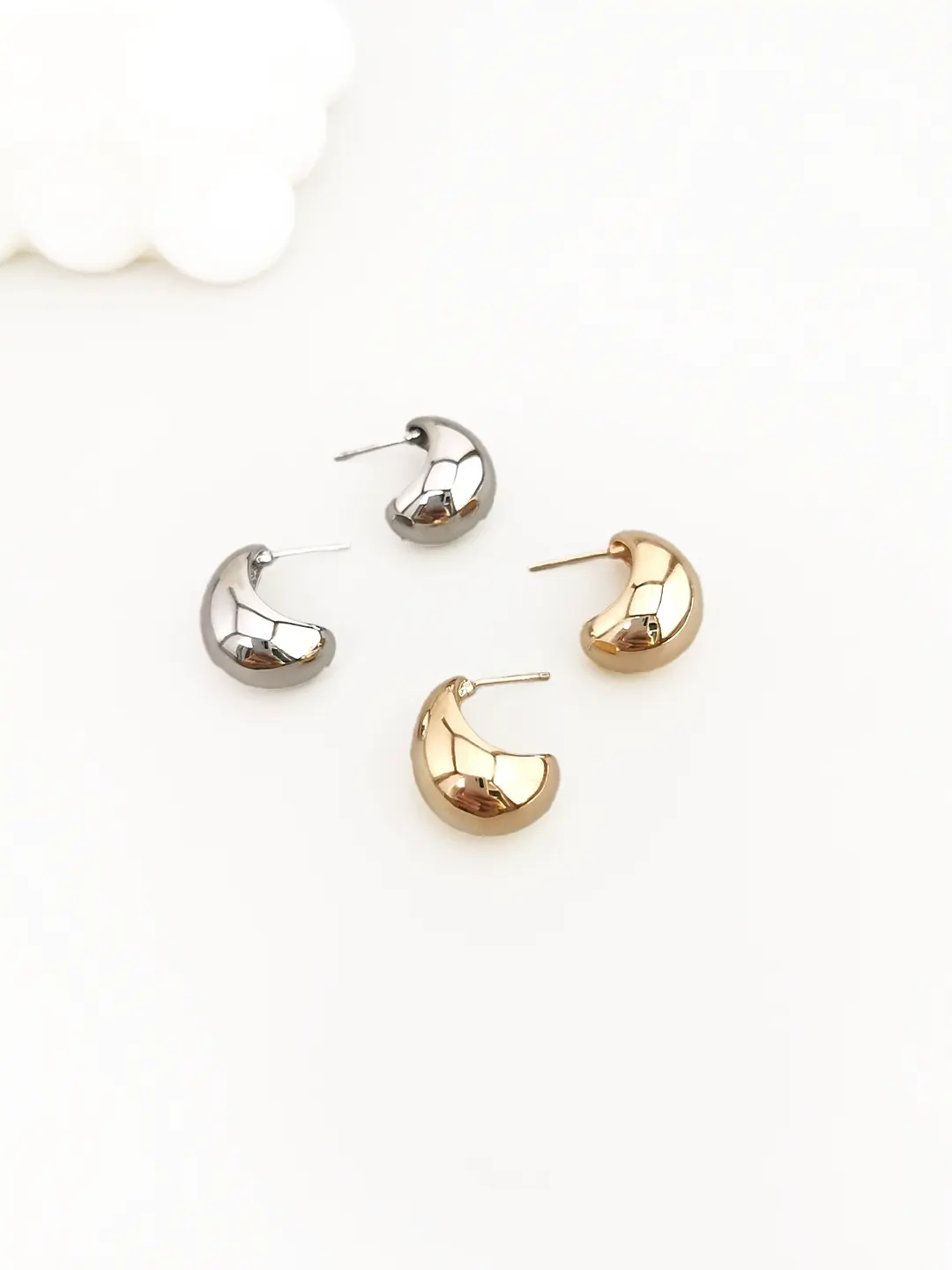 Nivora Studs S925 Sterling Silver Minimalist Earrings