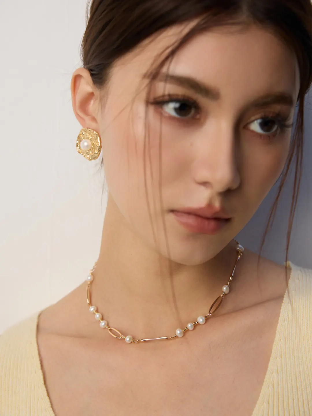 Timeless Line Pearl Necklace in Sterling Silver - Image 2