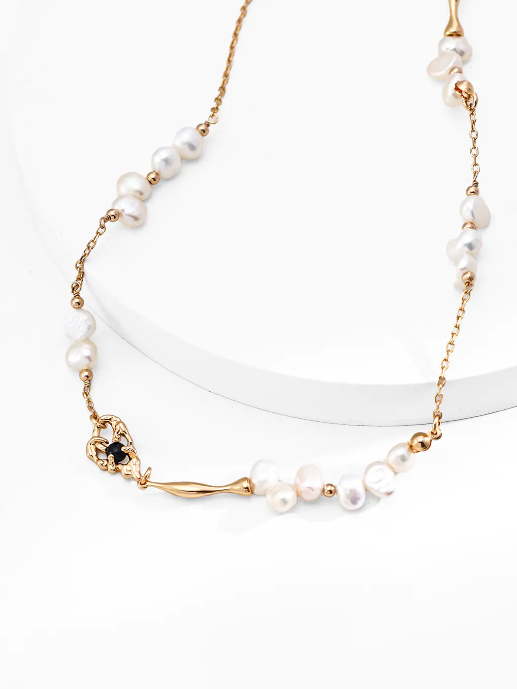 Obsidian Bloom Pearl Necklace with Black Onyx in Sterling Silver - Image 5