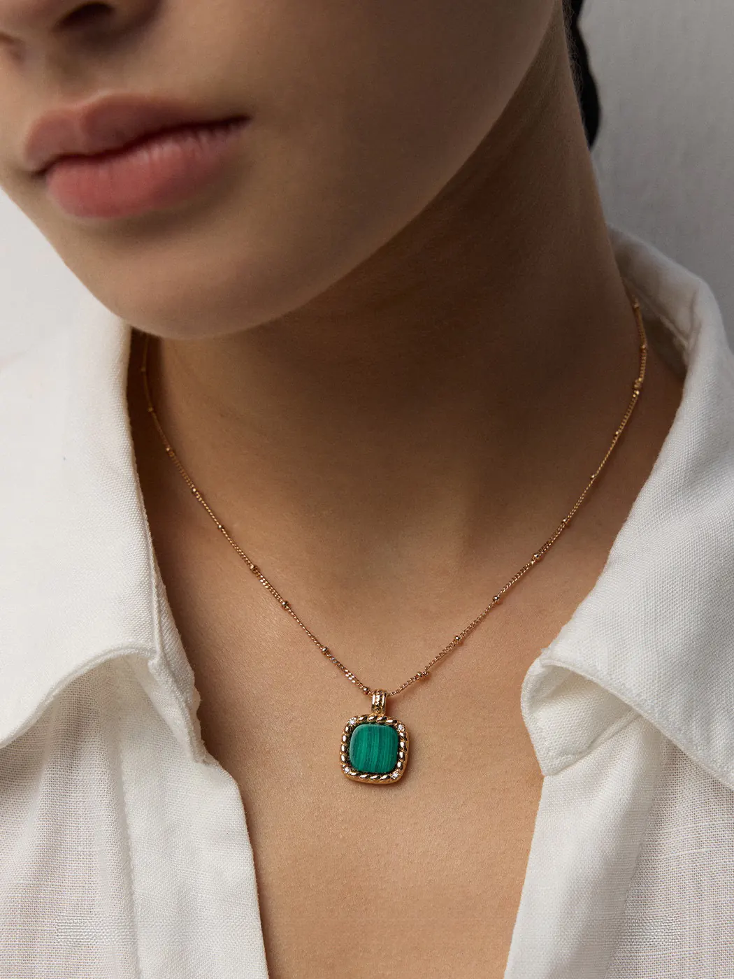 Overlock Malachite Pendant Sterling Silver with Zircon - Image 2