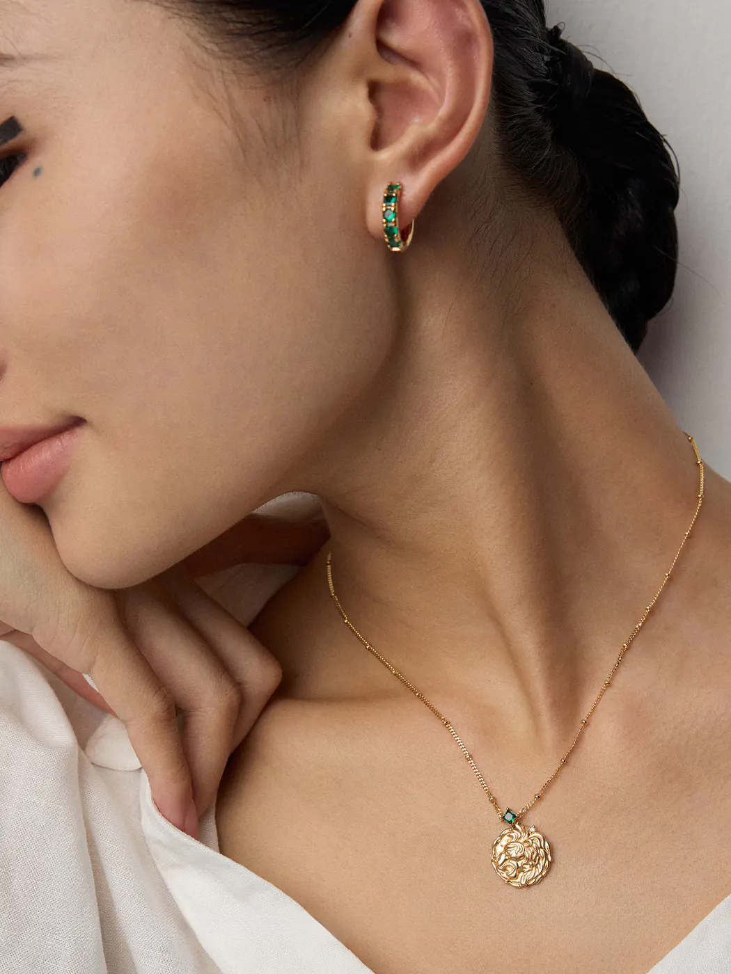 Lion Crests CZ Pendant in Sterling Silver - Image 2