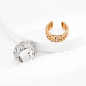 Strip Zircon Ring in Sterling Silver