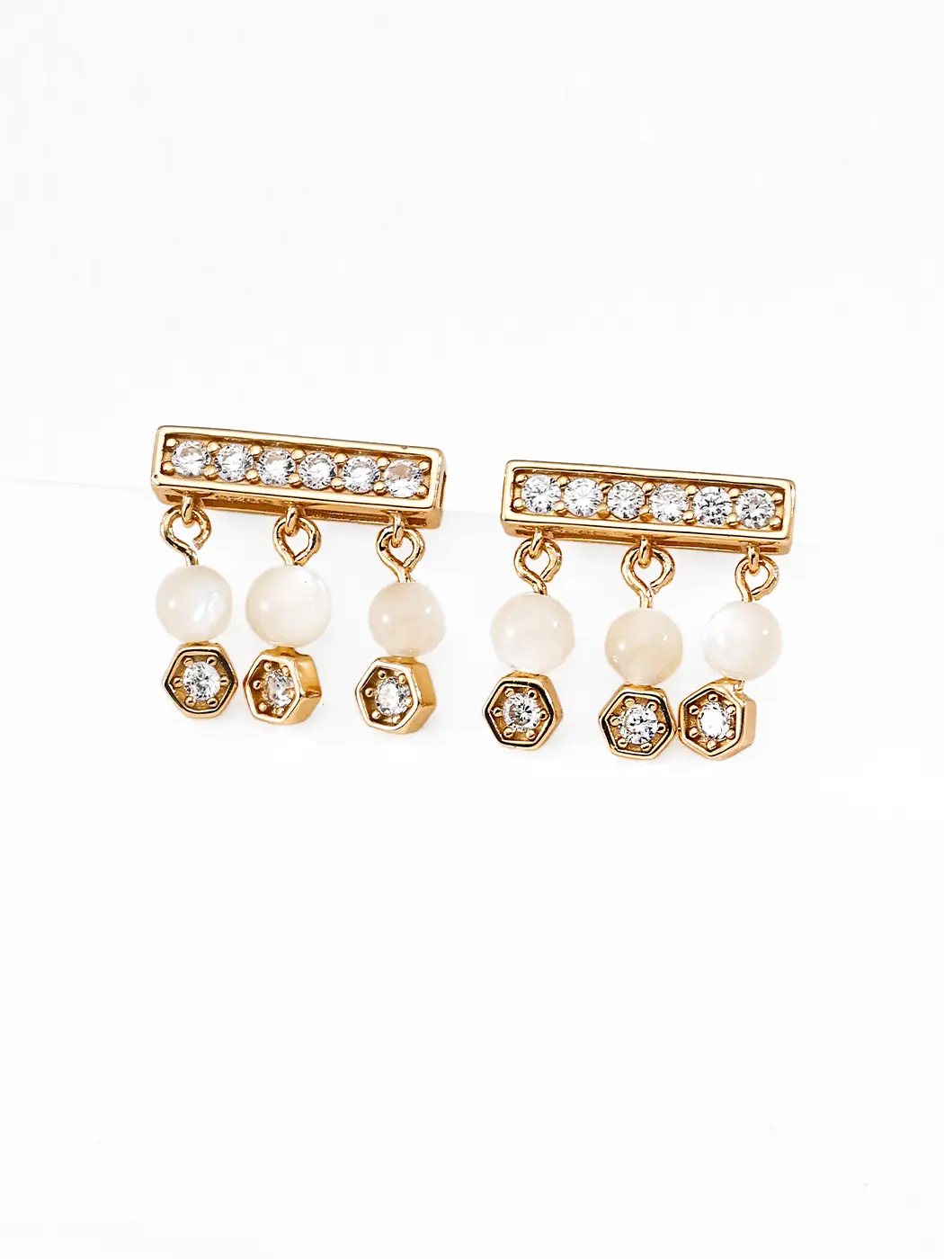 Sleek Bar Zircon Earrings with Shell in Sterling Silver - Image 3