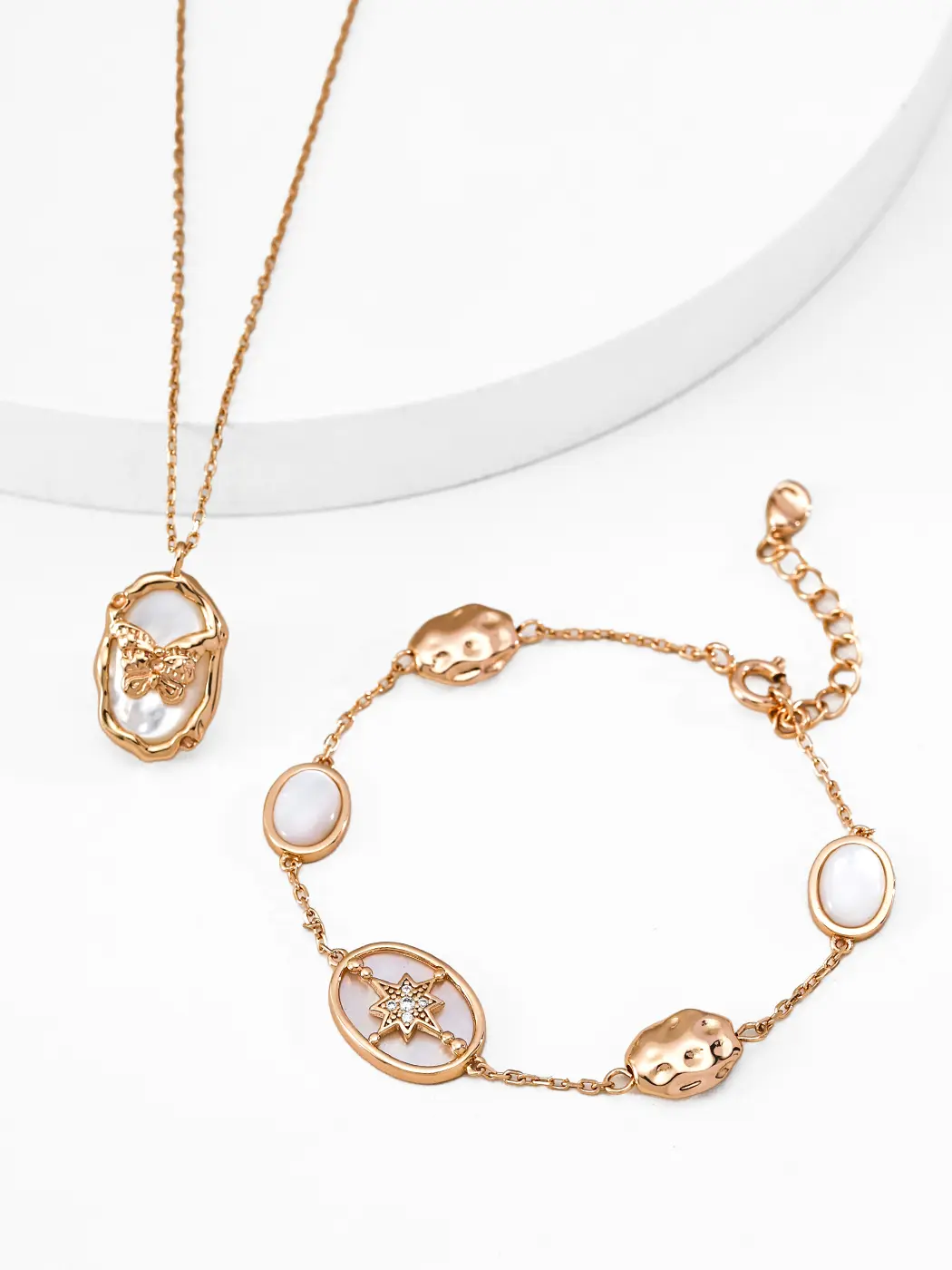 Stellar Motif Shell Bracelet in Sterling Silver with CZ - Image 3